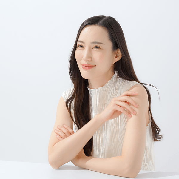 サイトリ杉山美容クリニックで肌診断機を受けた女性
